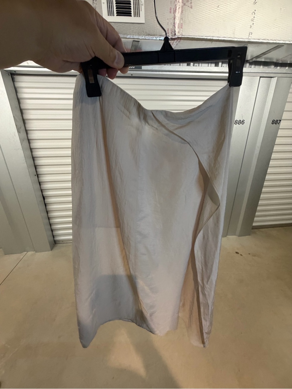 Vince Champagne Cream Sateen Asymmetric drape midi skirt size 6 NWT